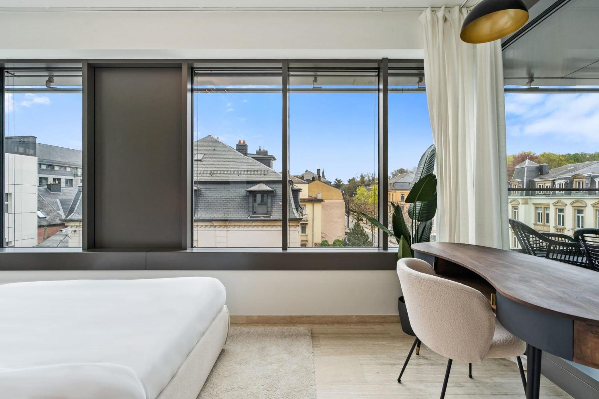 Elegant 2Br With Balcony In Heart Of Luxembourg Exterior photo