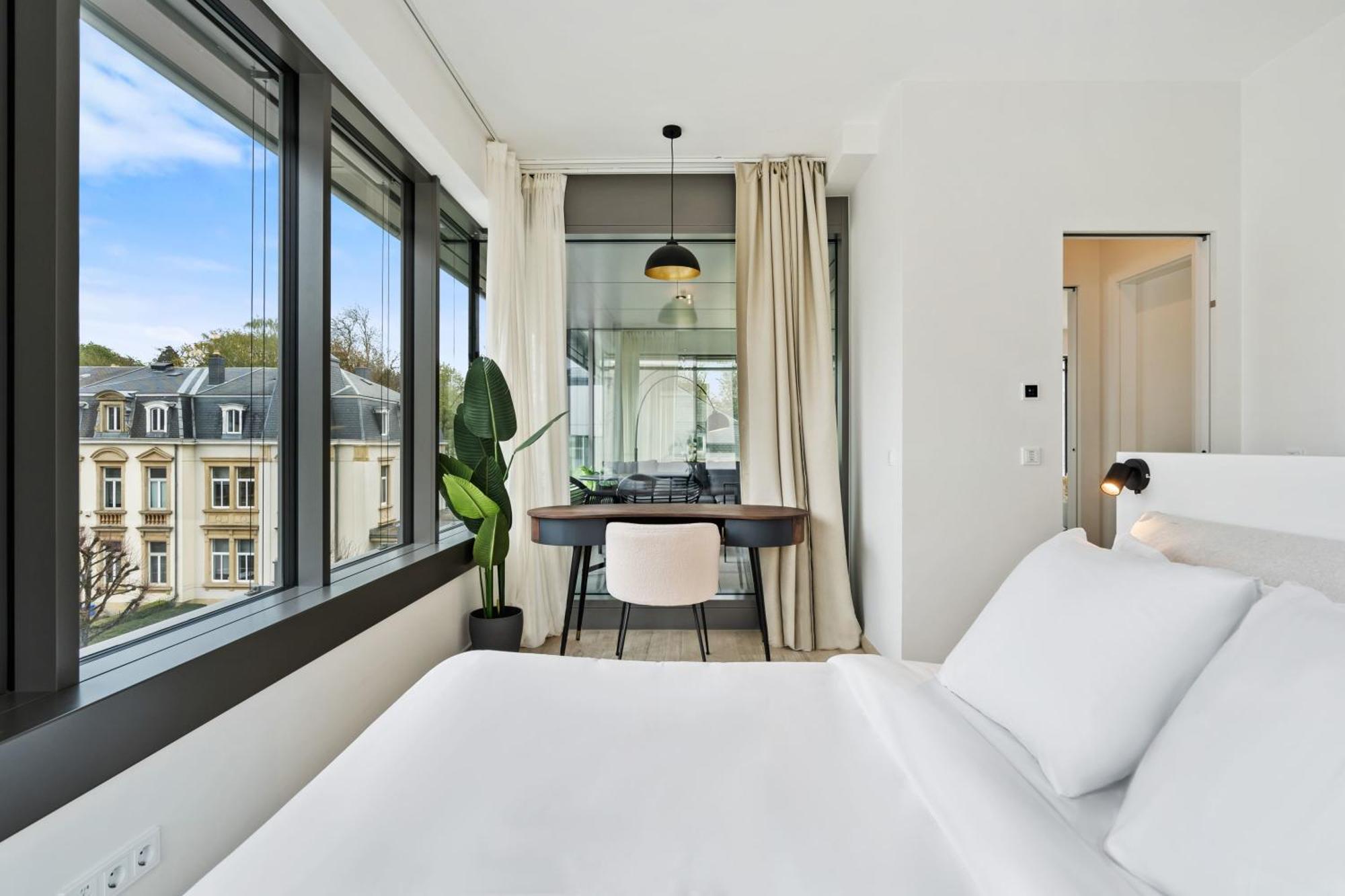 Elegant 2Br With Balcony In Heart Of Luxembourg Exterior photo