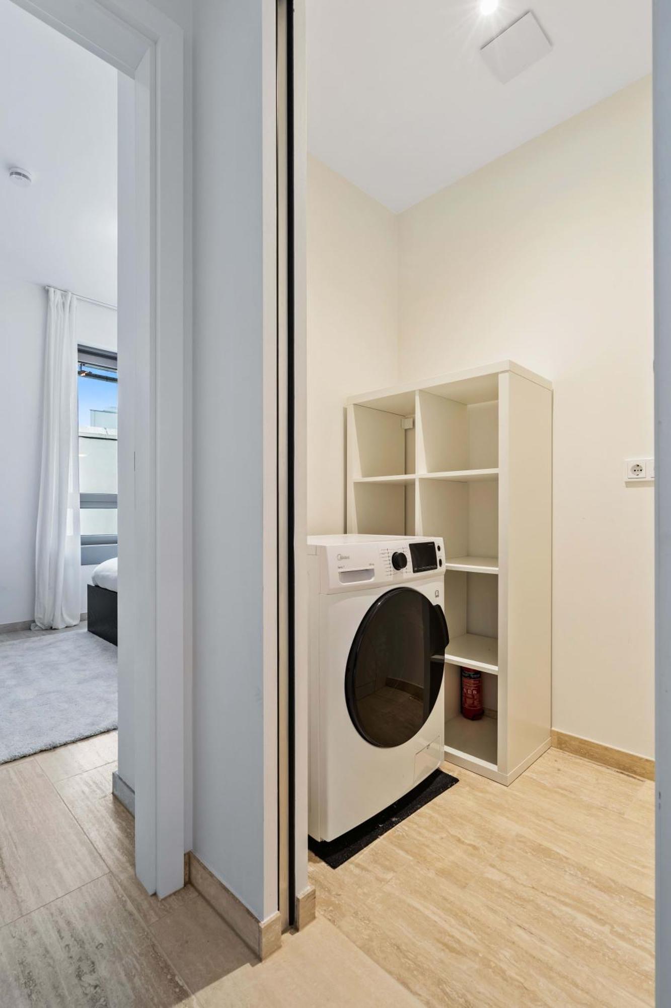 Elegant 2Br With Balcony In Heart Of Luxembourg Exterior photo